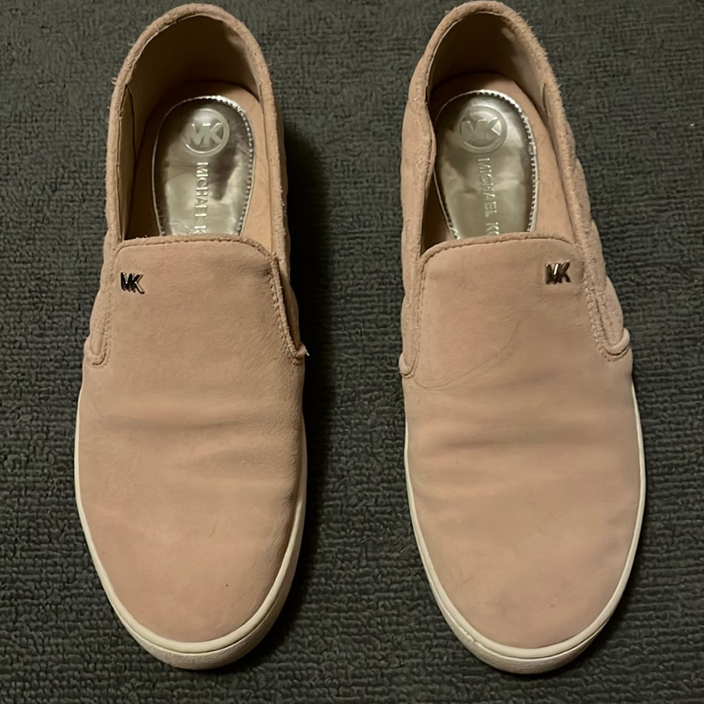 Michael Kors Size 9 Pink slip ons